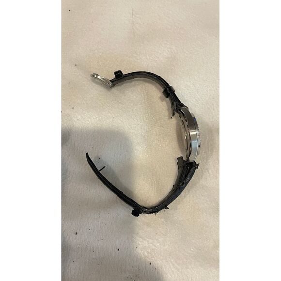 Vintage Swiss Army 90's Ladies Black Date Dial Leather Band Watch‎ - Picture 8 of 8